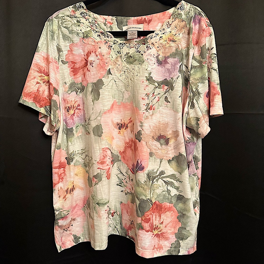 Women’s Alfred Dunner short sleeve blouse